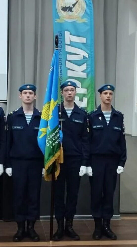 В КОСТРОМЕ КУРСАНТЫ ПЕРВОКУРСНИКИ ЦВР «БЕРКУТ» ПРИНЯЛИ ПРИСЯГУ