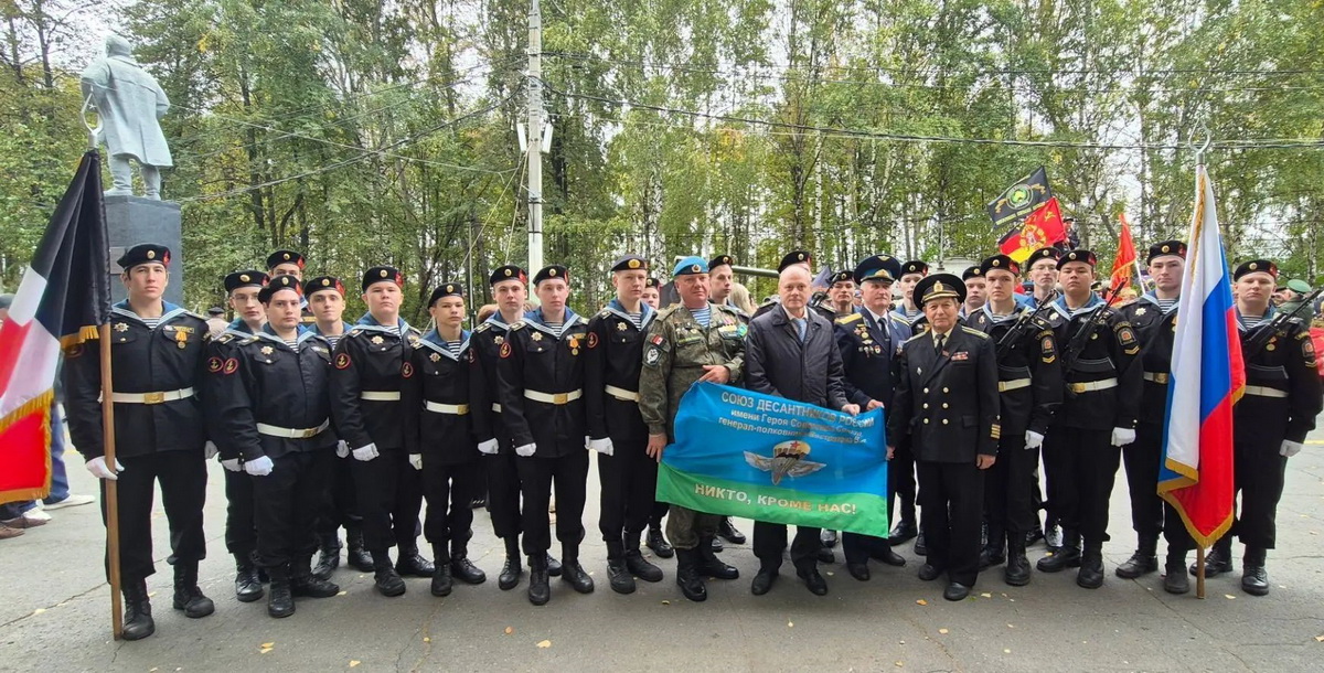 Руководство «Союза десантников Удмуртии» поздравило наших боевых товарищей-танкистов с 80-м днем рождения этого грозного рода войск