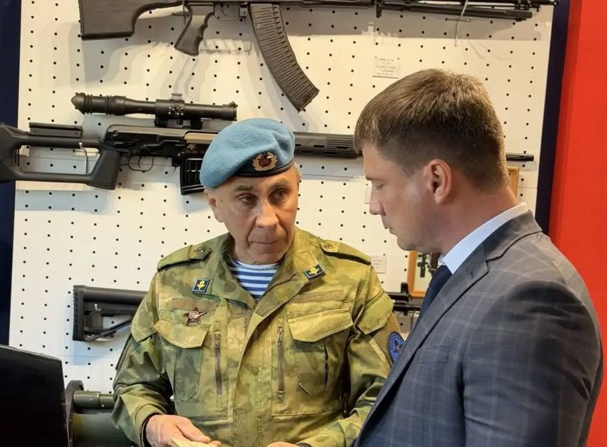 Главный федеральный инспектор по Удмуртской Республике посетил Воткинский ордена «Генерал армии Маргелов» военно-патриотический клуб «Десантник имени Руслана Шаймарданова» «Союза Десантников Удмуртии»